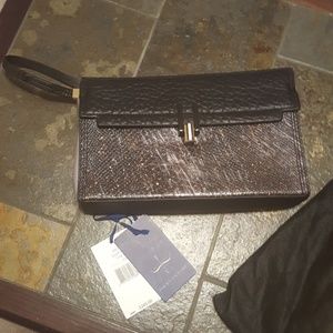 Unique, Pour La Victoire Clutch